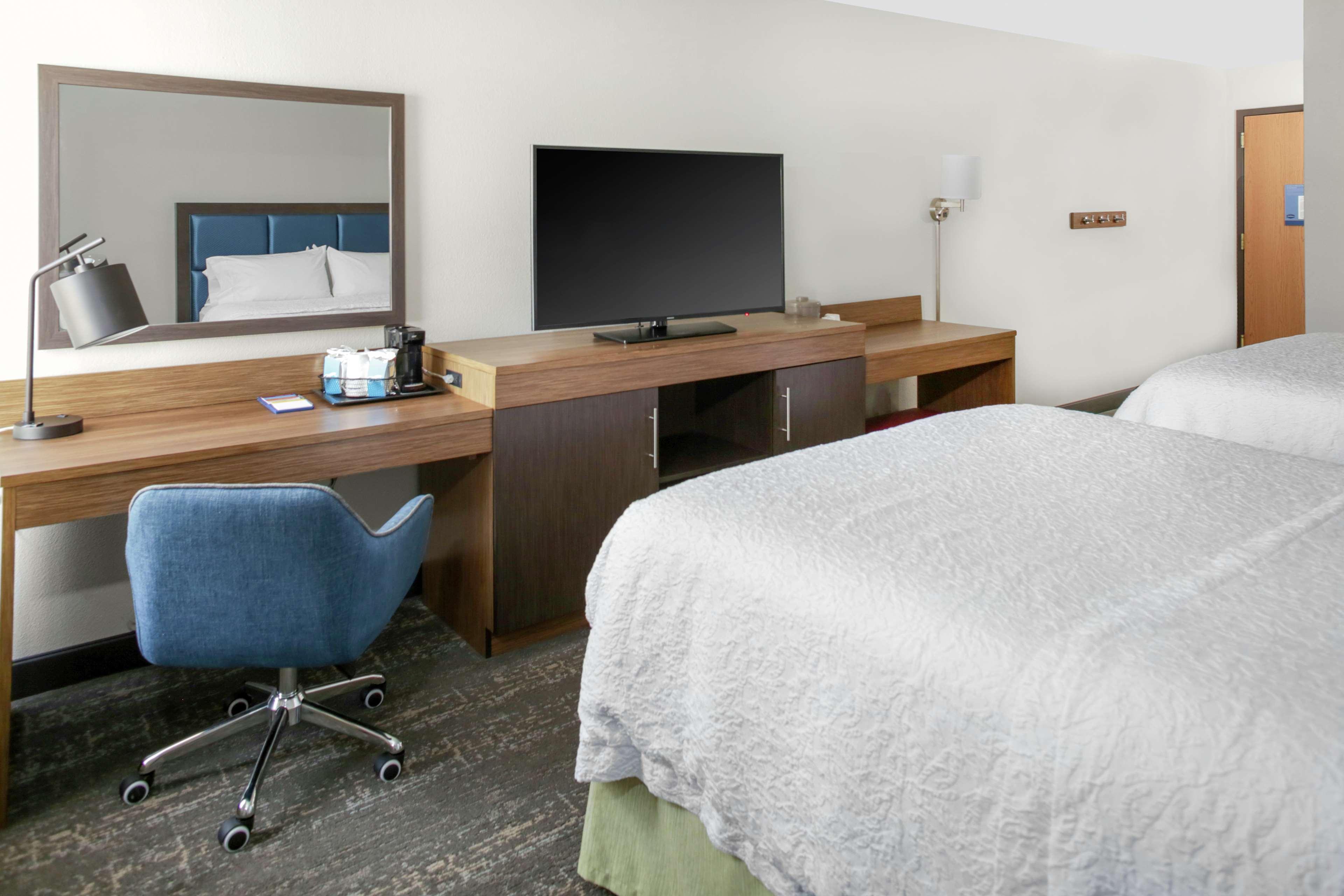 Hampton Inn Портедж Экстерьер фото