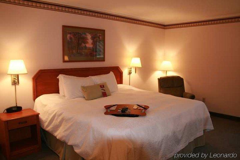 Hampton Inn Портедж Номер фото