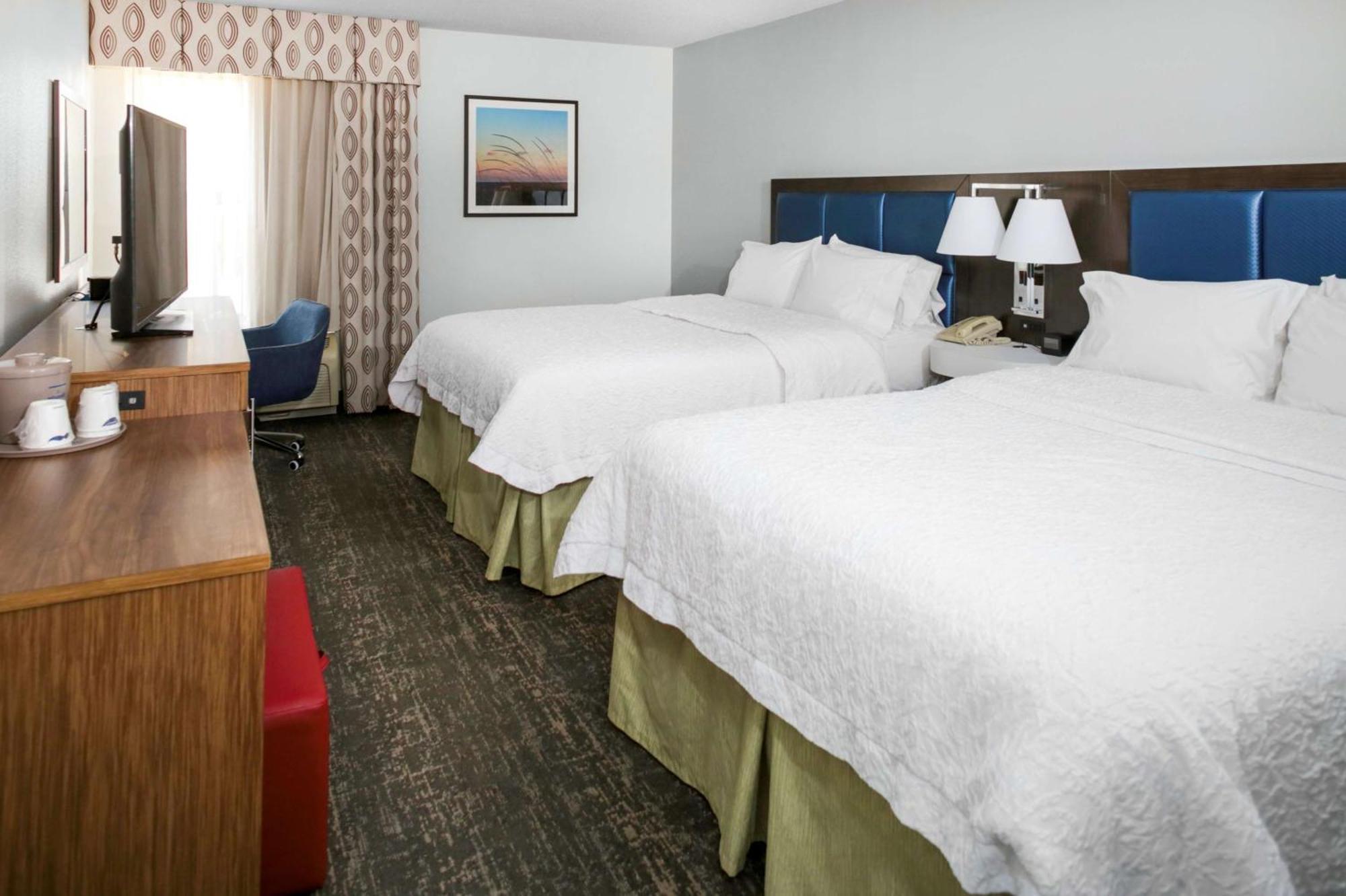 Hampton Inn Портедж Экстерьер фото