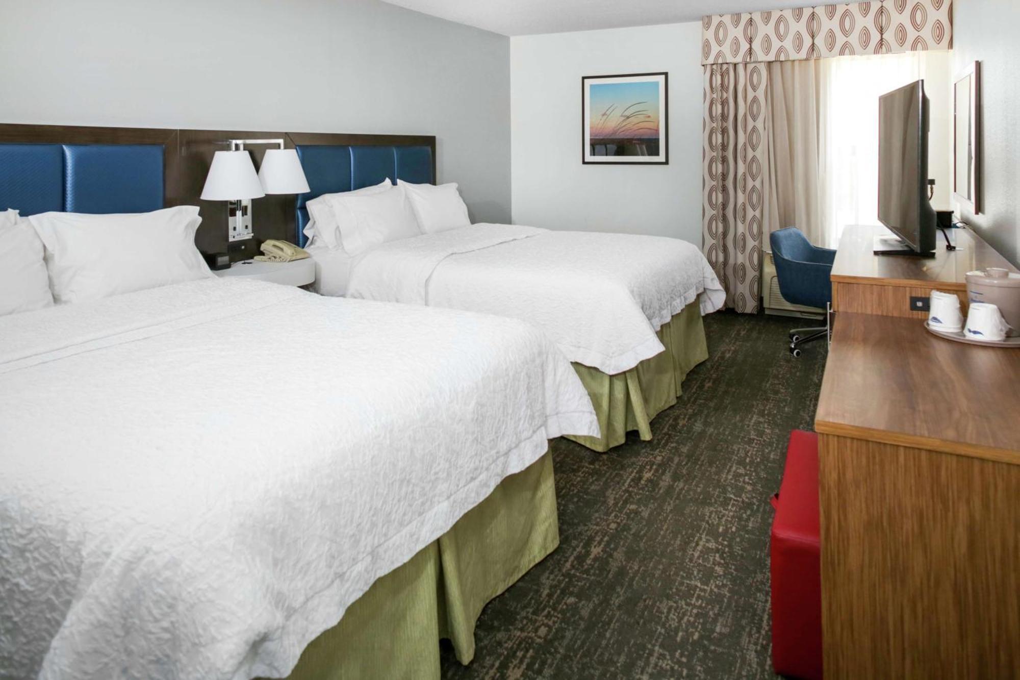 Hampton Inn Портедж Экстерьер фото